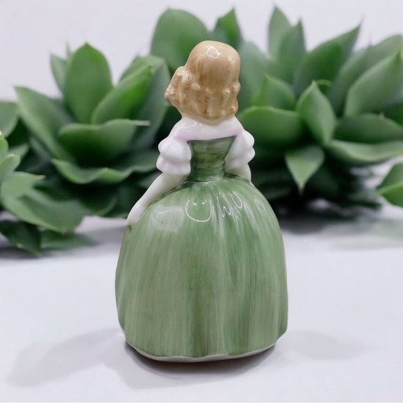 1967 Royal Doulton “Penny” Figurine. HN2338. England. Child Studies Series. - Picture 4 of 10